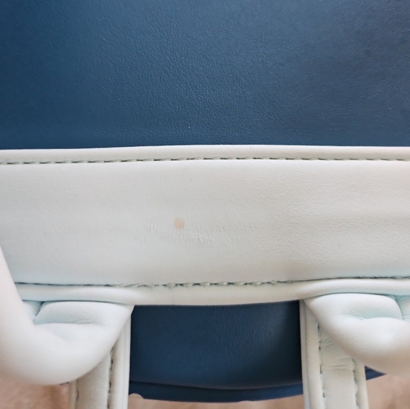 Loungefly Snowglobe Mickey and Minnie mini backpack - Picture 2 of 5